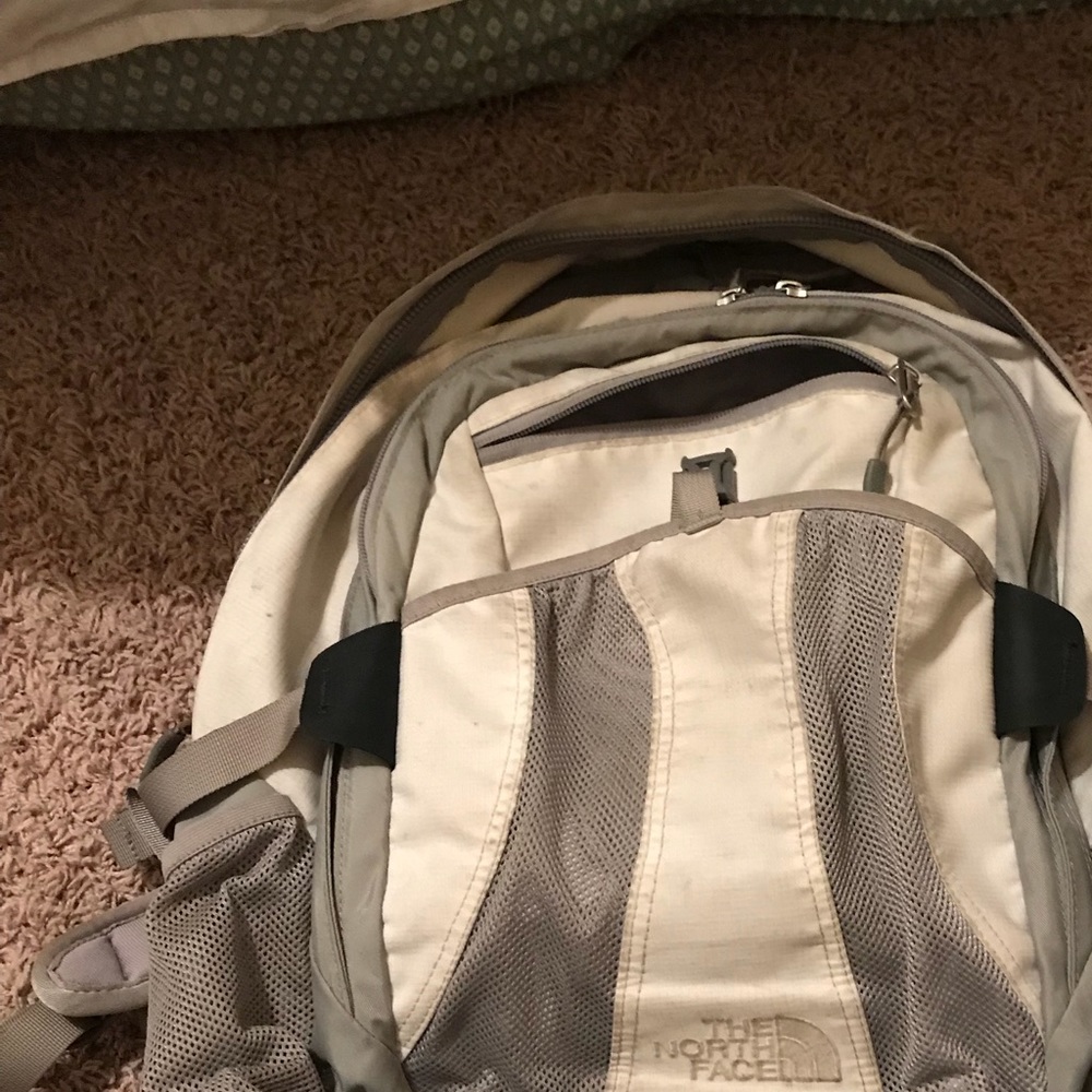 the north face recon back pack